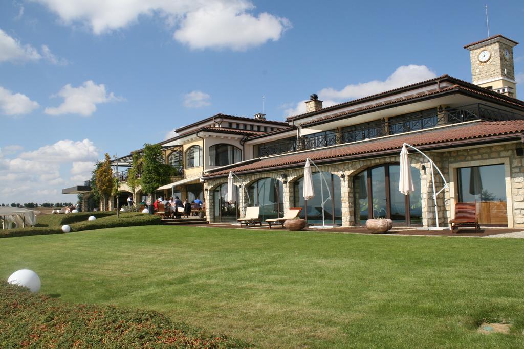 Private Villa 102 With Heated Pool In Blacksearama Baltjik Exteriör bild